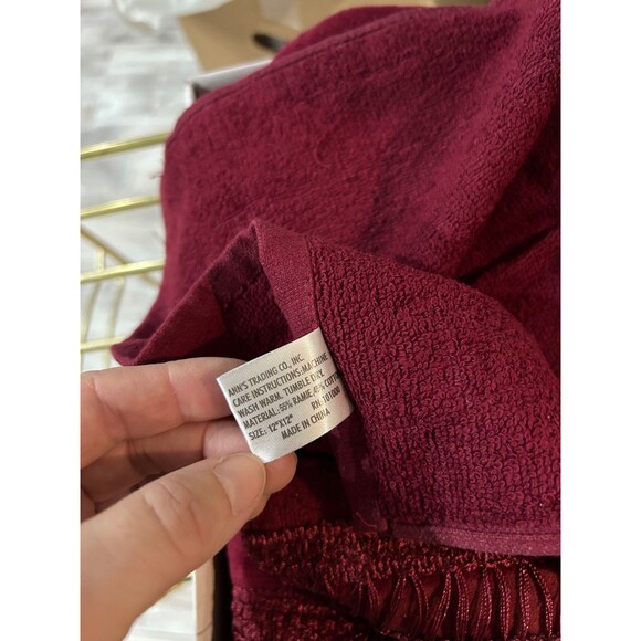 White Lamb Vintage New in Package 3 Piece Bath Towel Set Burgundy Tasseled - Picture 3 of 4